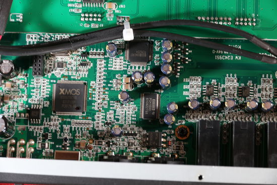 Roland Rubix 44 – externí zvuková karta do USB s čipy TI - Burr-Brown - PCM1690 (DAC) a PCM4204 (ADC)