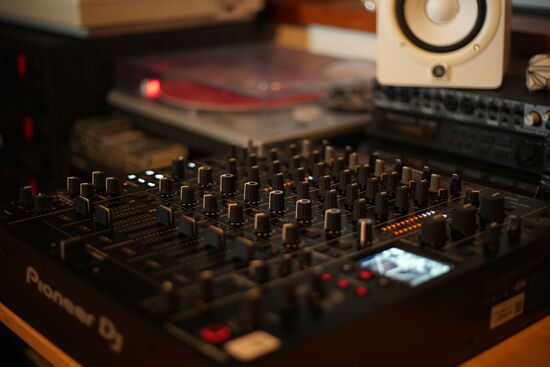 Pioneer DJ DJM-V10